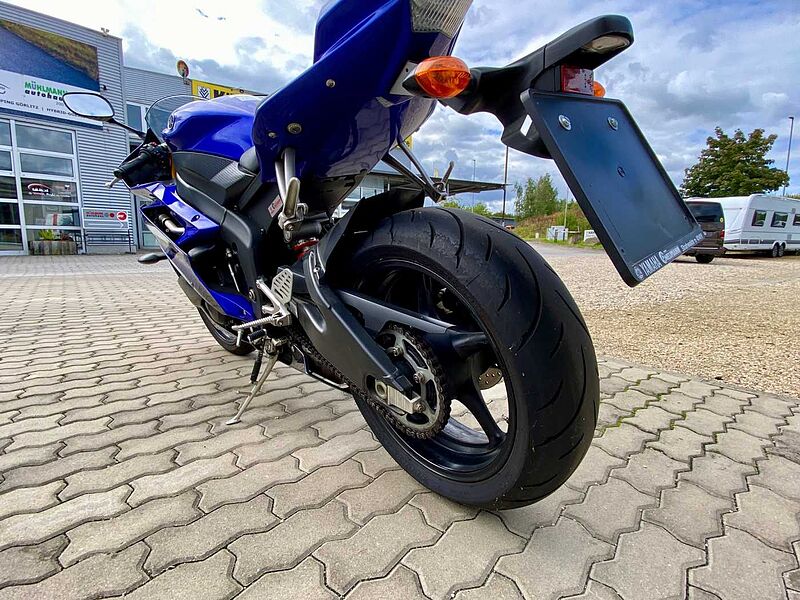 Yamaha R6 RJ11